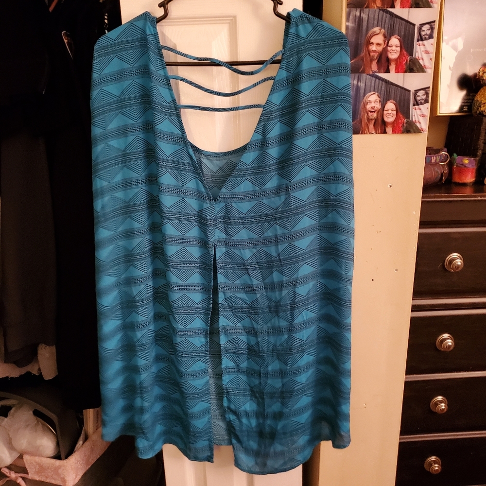 Torrid too - Picture 2 of 2
